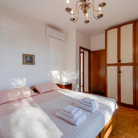 Portosole Attic - With Terrace And Private Parking Apartman San Remo Kültér fotó