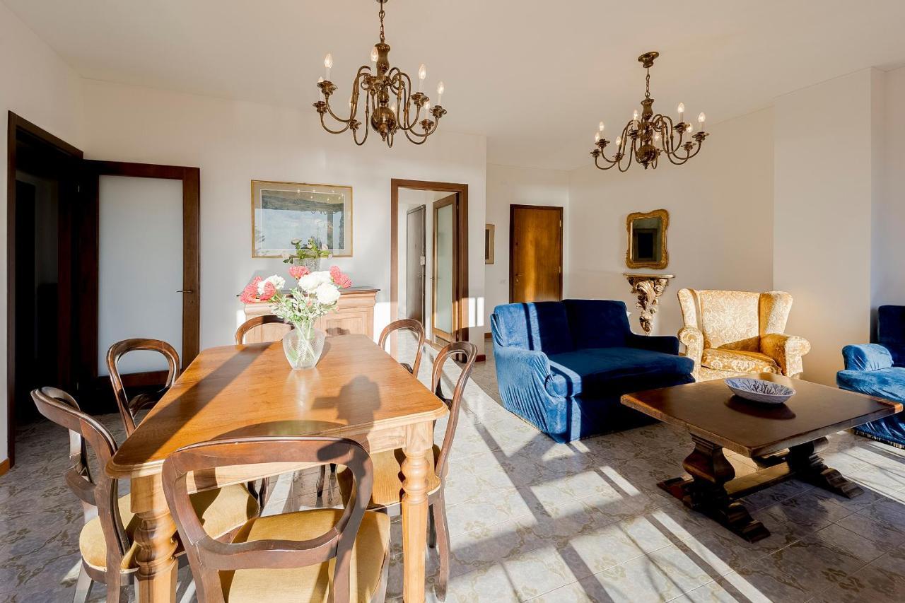 Portosole Attic - With Terrace And Private Parking Apartman San Remo Kültér fotó
