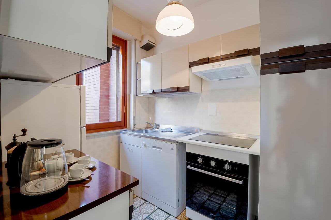 Portosole Attic - With Terrace And Private Parking Apartman San Remo Kültér fotó