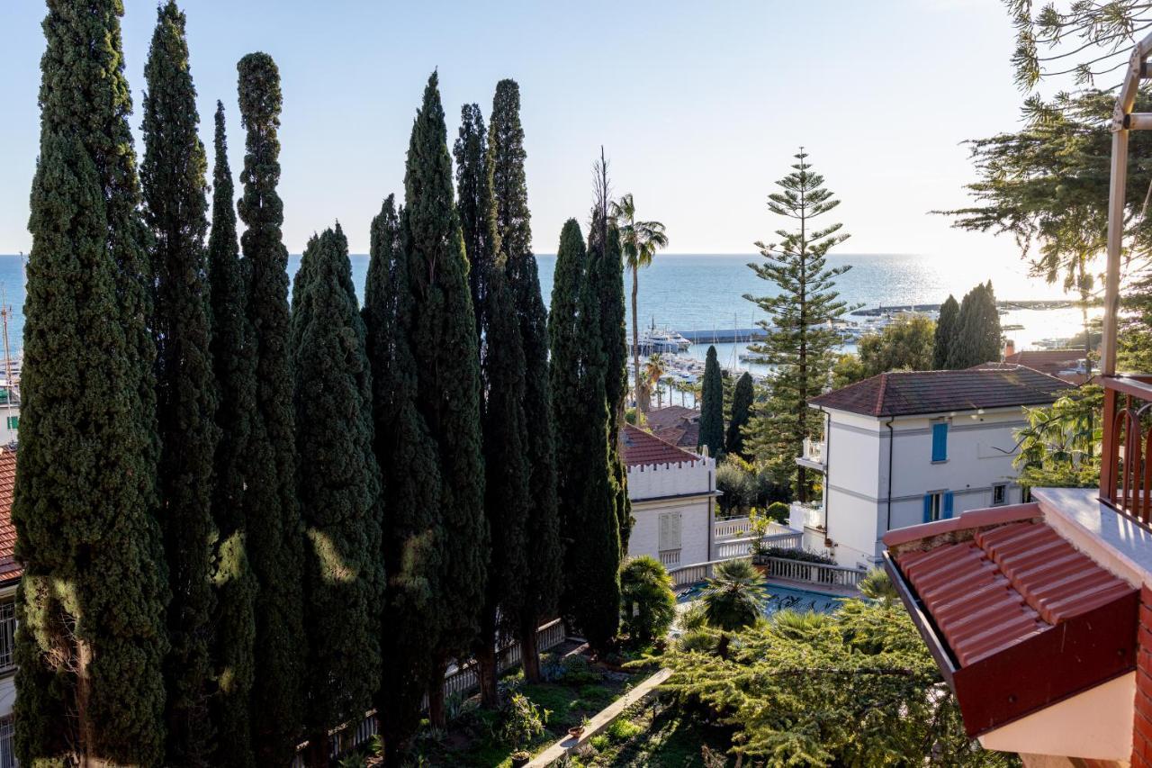 Portosole Attic - With Terrace And Private Parking Apartman San Remo Kültér fotó